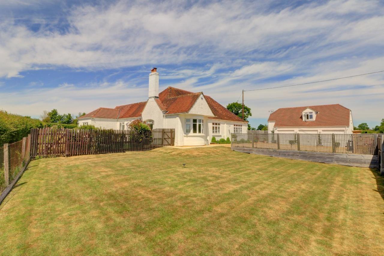 The Little Paddock Villa Malmesbury Bagian luar foto