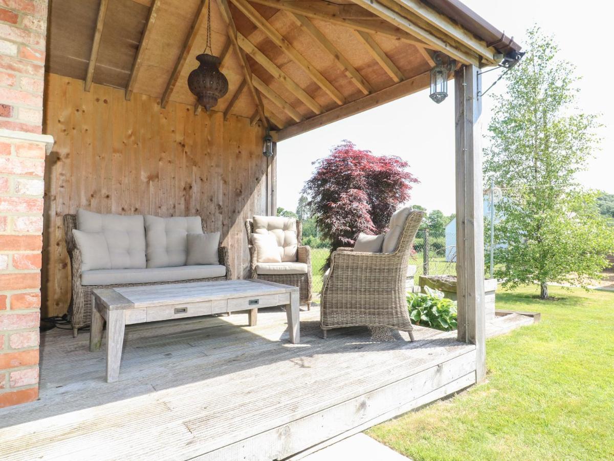The Little Paddock Villa Malmesbury Bagian luar foto